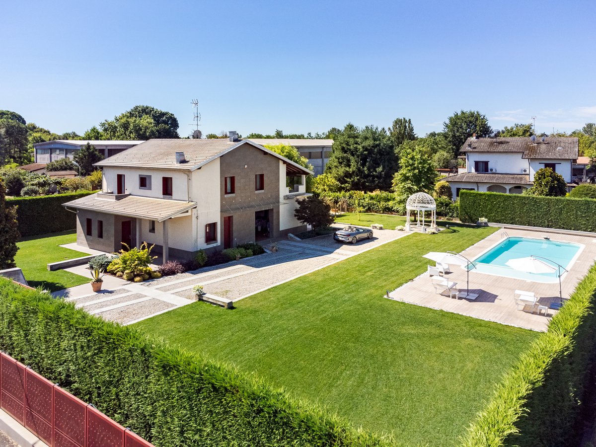 Dining room before consistent lighting — flat midday