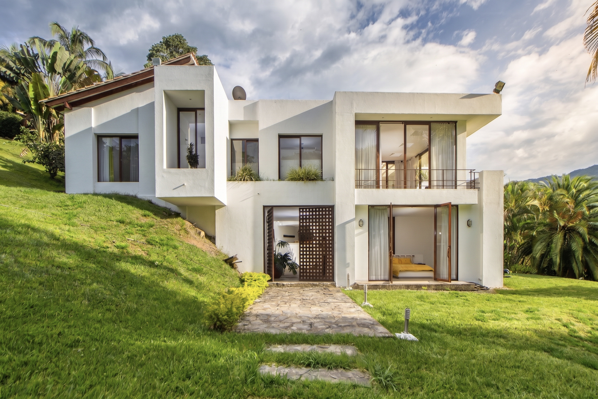 Exterior after After Storm preset